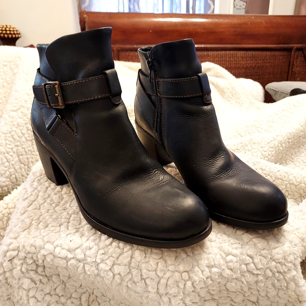 B.ø.c.  Black Shea Leather Bootie - Women 8 Biker Boho Minimalist